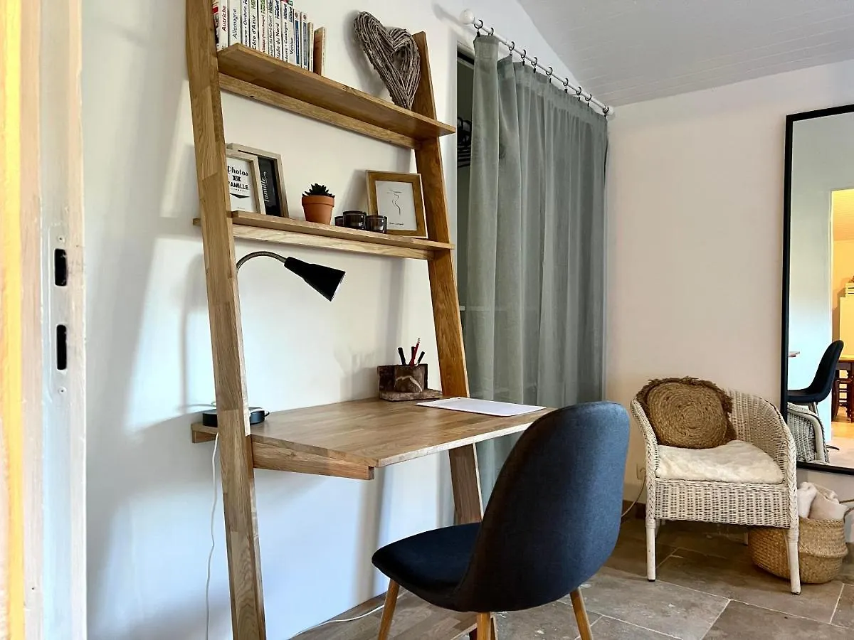 Maison Provencale Au Calme De La Campagne Avec Jacuzzi Aix-en-Provence