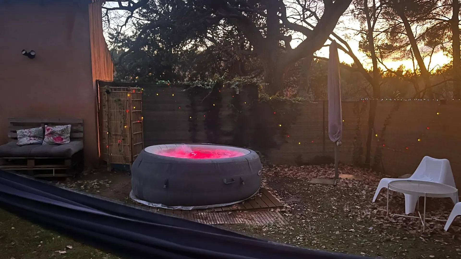 Lägenhet Maison Provencale Au Calme De La Campagne Avec Jacuzzi Aix-en-Provence