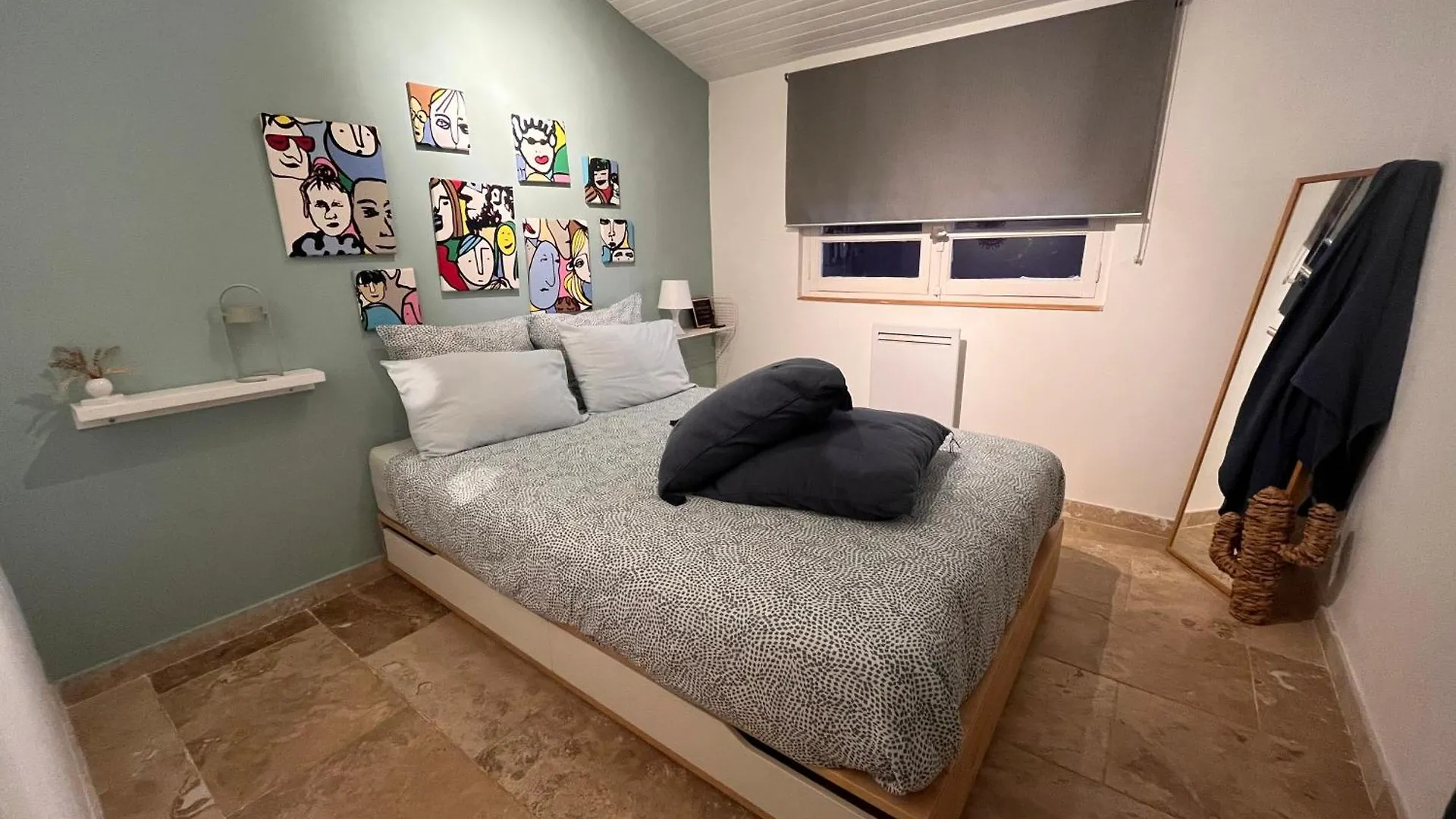 Maison Provencale Au Calme De La Campagne Avec Jacuzzi Aix-en-Provence Lägenhet